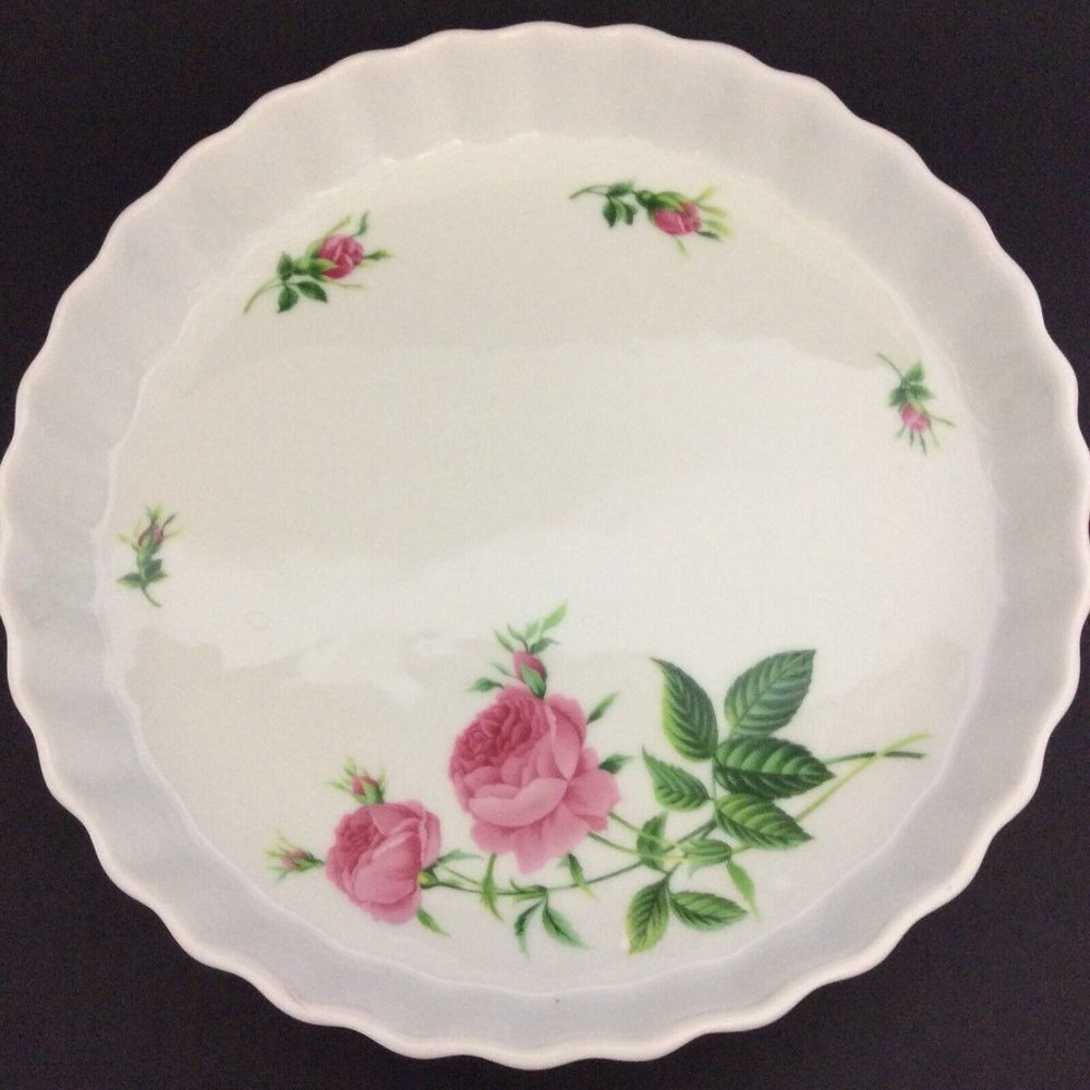 Pie Dish 9" Bakeware White Pink Roses Scalloped Edges Christine Holm